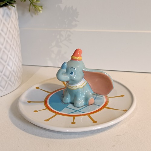 Disney store dumbo - disney, flying