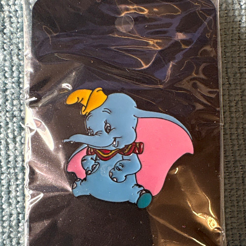 Disney dumbo flying elephant - disney,
