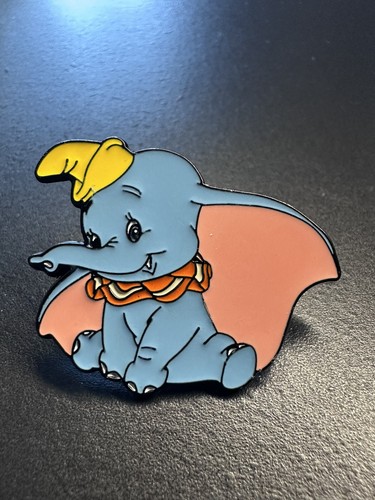 Dumbo enamel pin badge disney - dumbo,