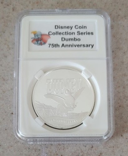 Disney collective medallion - collective,
